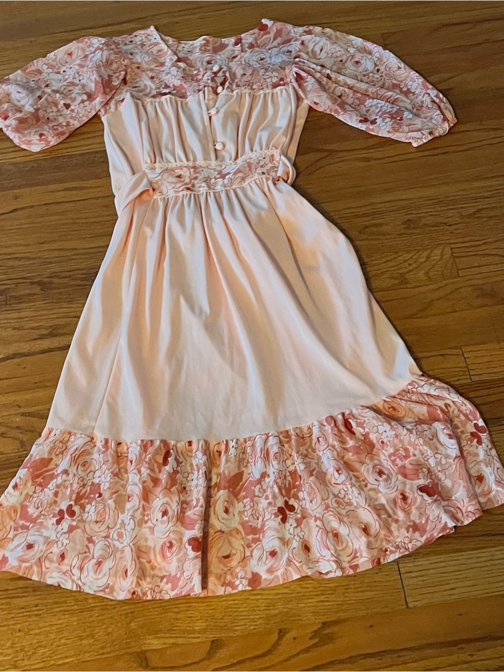 Vintage Soft Peach Floral-Trim Long Sleeve Dress